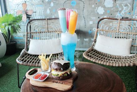 koffee plus roof bar