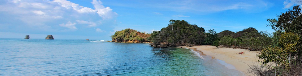 Pantai 3 Warna