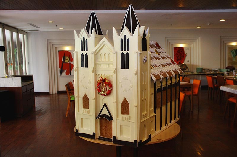 MINIATUR GEREJA KAYUTANGAN