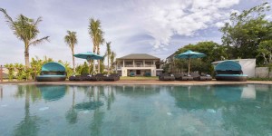 Pandawa Cliff Estate - Villa Rose The villa viewed from the pool