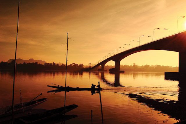 Bridge-over-the-Mekong-River-at-threejpg