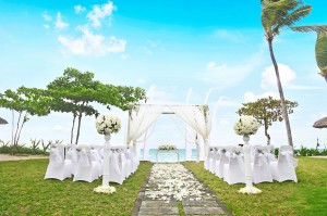 YOUR ONCE-IN-A-LIFETIME MOMENT AT INTERCONTINENTAL BALI RESORT