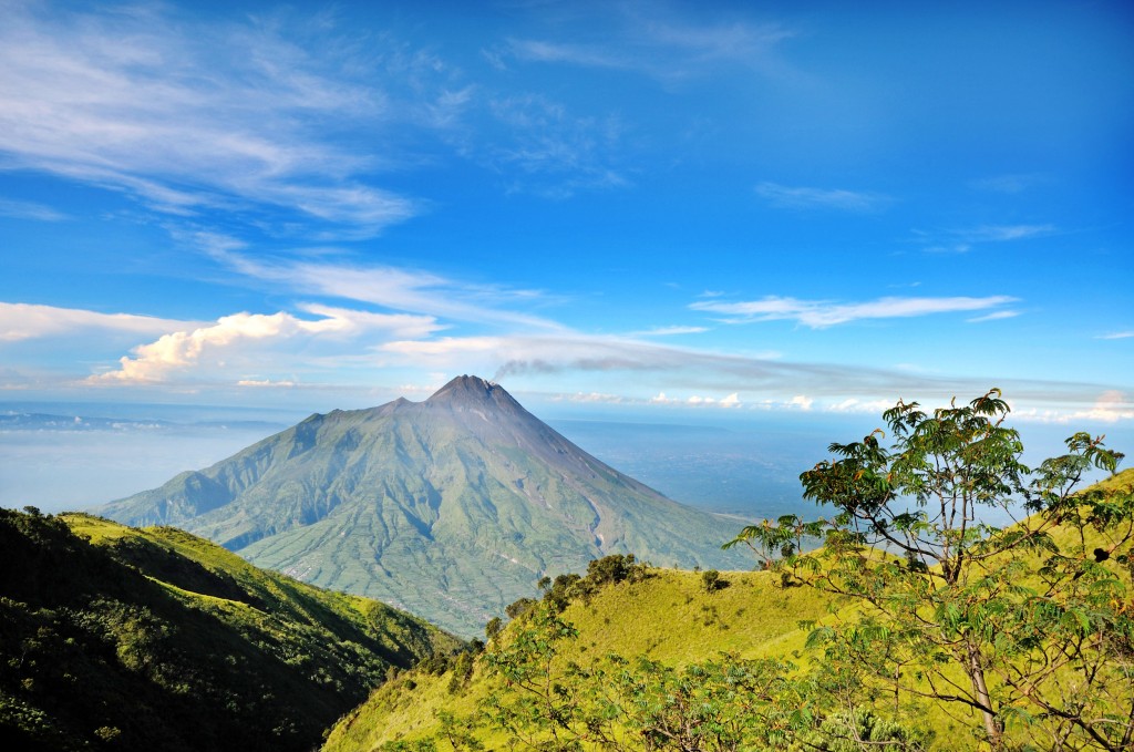 Mount-Merbabu-view-from-Mount-Merapi_nextdestination_tropicallife