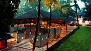 Elegant Dining in a Beautiful Setting at Glow Restaurant
