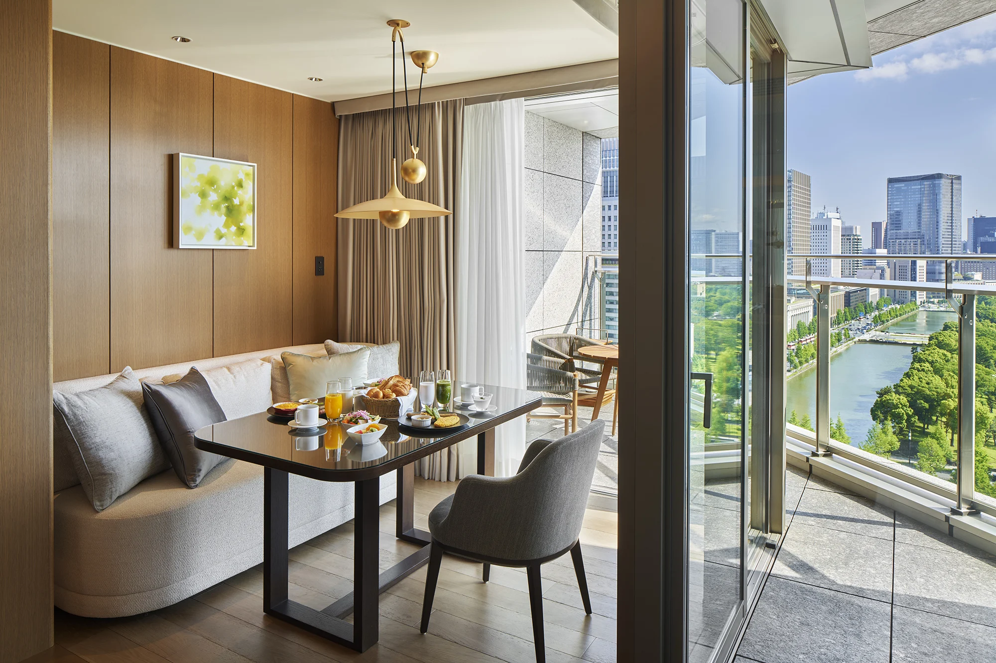 Palace Hotel Tokyo Debuts Fashion-Inspired Stay Package